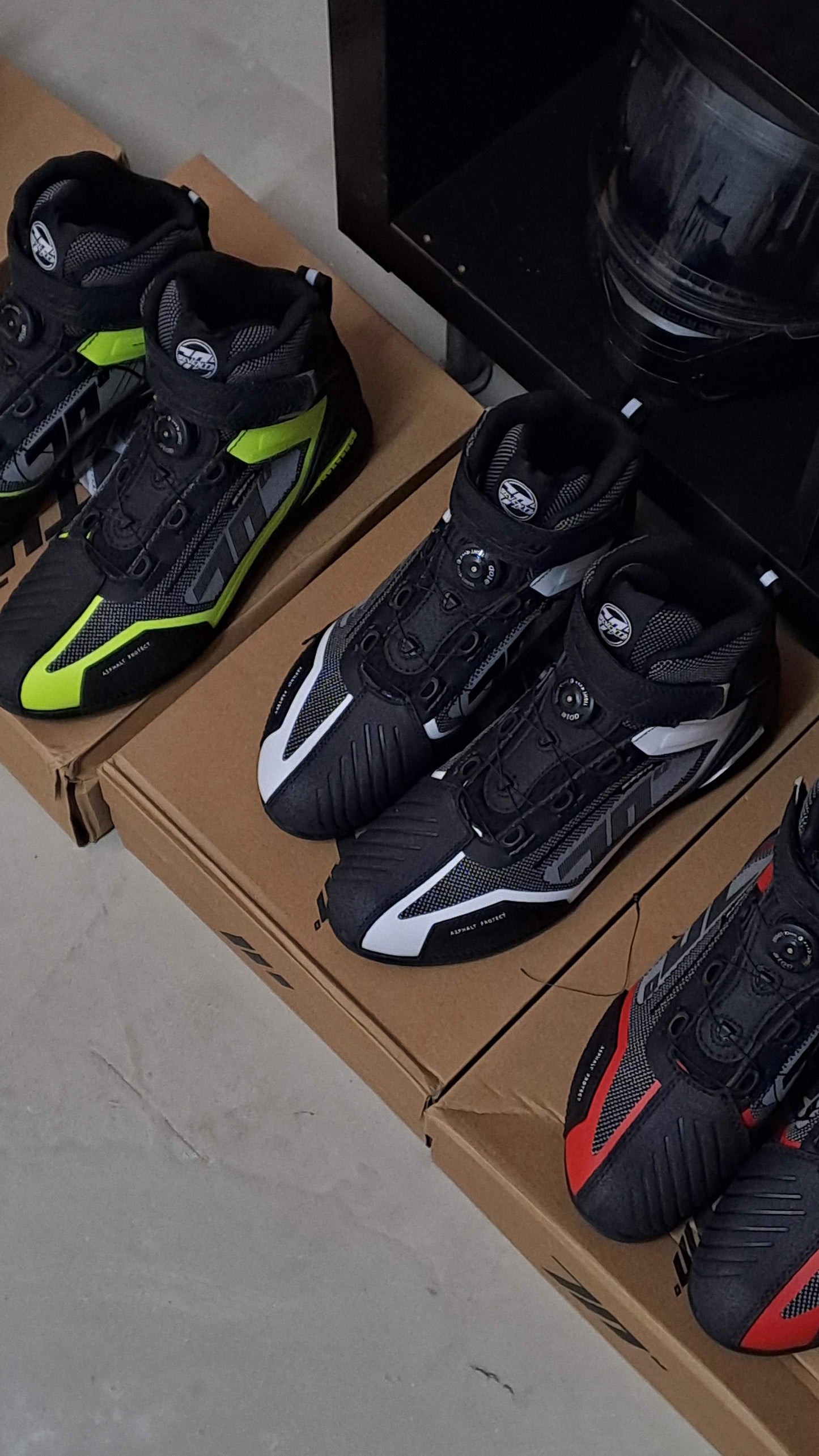 NEON YELLOW & BLACK RACING ANKLE BOOT SD-BR3